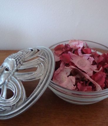 BONBONNIERE OU BOITE A POT POURRI VERRE ET ETAIN