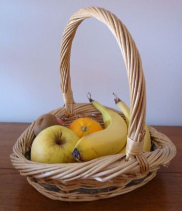 PETIT PANIER EN OSIER VINTAGE