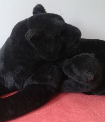 Peluche: la panthère noire et son petit