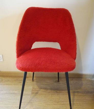 Chaise cocktail moumoute rouge