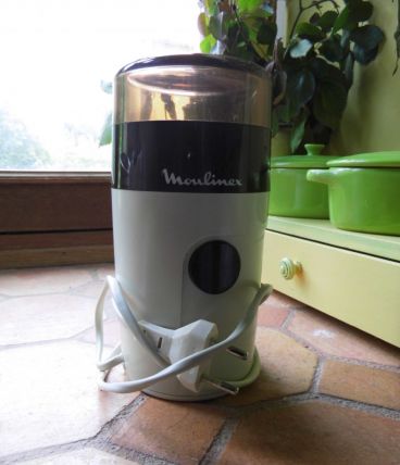 Moulin à café électrique