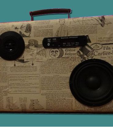 Valises mélodiques avec collage original