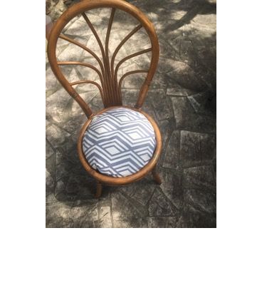 Tres jolie chaise en rotin vintage 
