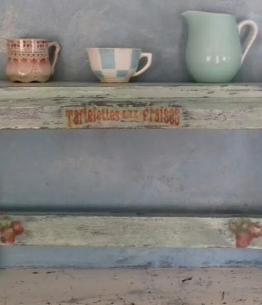 Etagère de cuisine couleur mint patinée