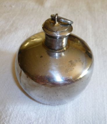 Encrier métal poli Inde