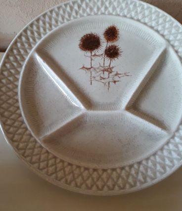 LOT DE 6 ASSIETTES A FONDUE