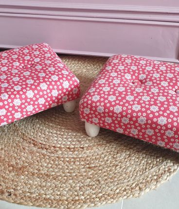 2 petits tabourets bas 