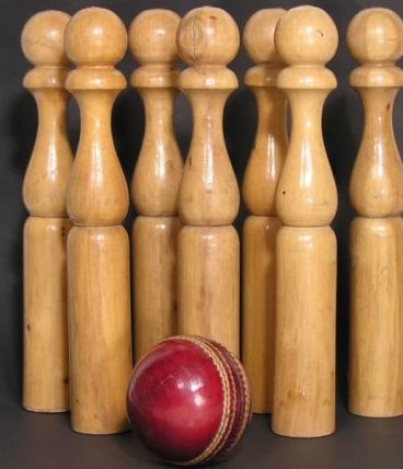 Jeu de Bowling Quilles en Bois / Balle de Cricket