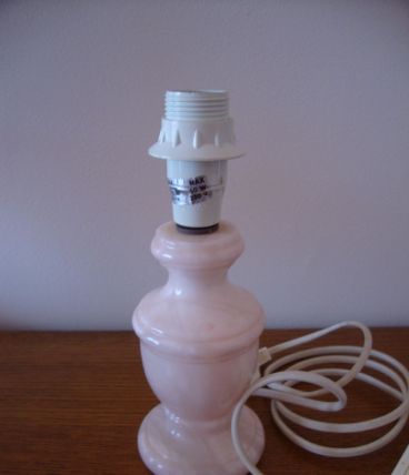 PIED DE LAMPE DE CHEVET EN ALBATRE ROSE PASTEL