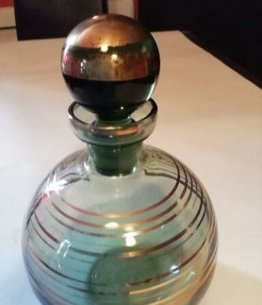 carafon avec son bouchon en verre spiritueux