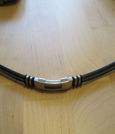 bracelet mixte homme femme  longueur 21.50cm état neuf 