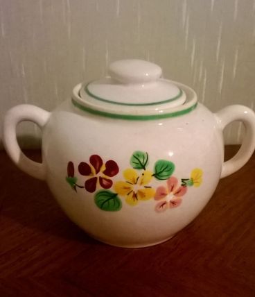 Sucrier en faïence de Salins