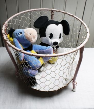 parc de poupée vintage rose