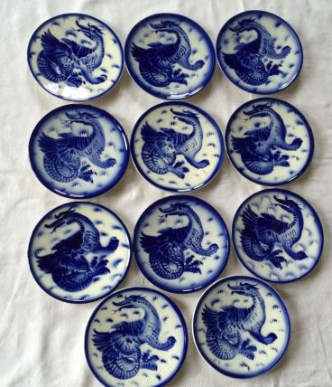 Assiettes anciennes décor  bleu 