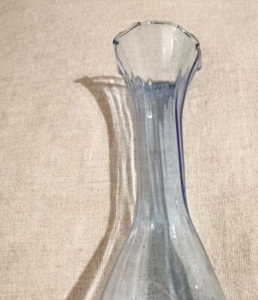 Soliflore ancien en verre soufflé 