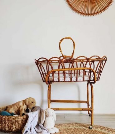 Couffin berceau rotin vintage
