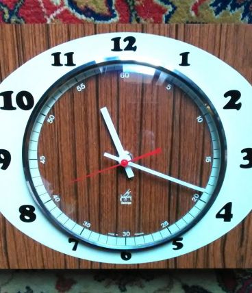 Horloge JAPY électrique 