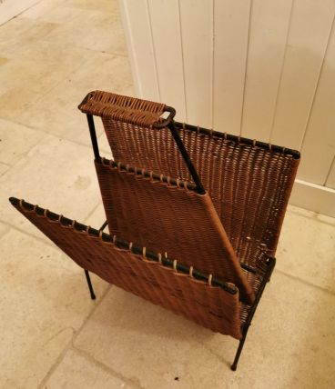 Porte revues en rotin vintage 