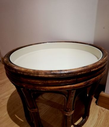 Table en rotin avec plateau amovible couleur Ivoire