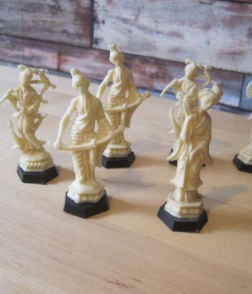 6 figurines 1970 café Maurice  en plastique  