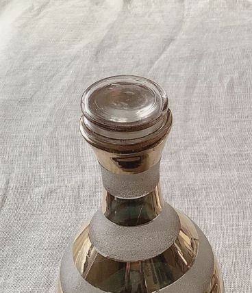 Carafe en verre granité 