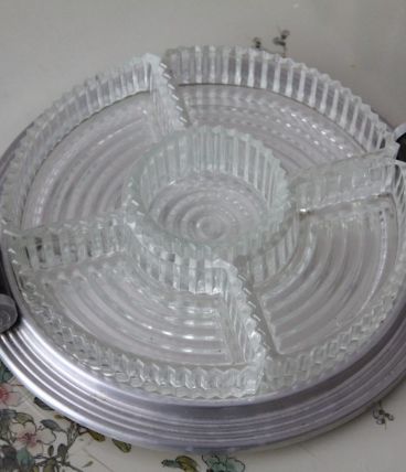 Plateau apéritif art déco, une coupelle fissurée