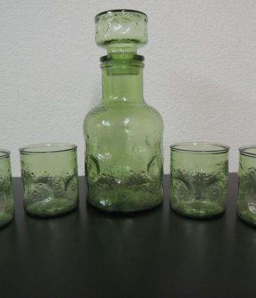 Verres et carafe vintage
