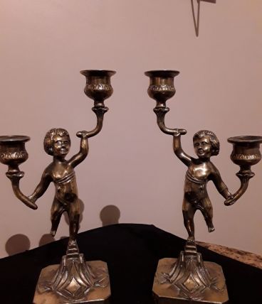 Bougeoirs chérubins en laiton