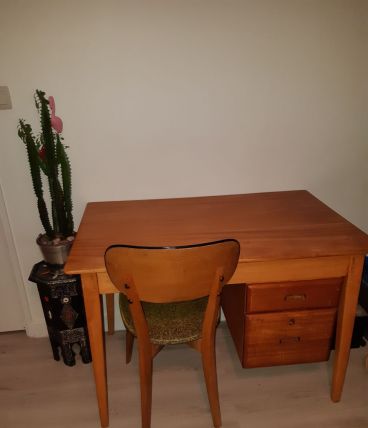 BUREAU VINTAGE DESIGN SCANDINAVE Bureau en bois vintage très