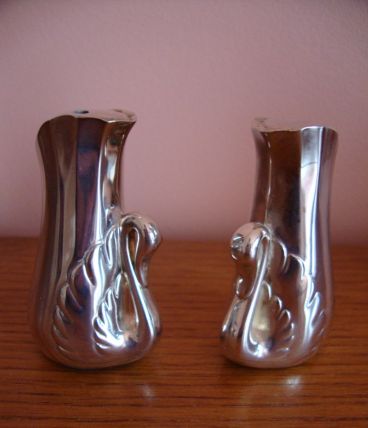 Salerons cygne métal couleur argent