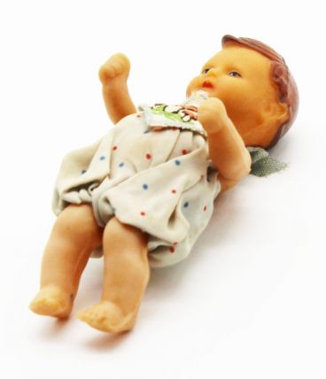 Petite poupée vintage