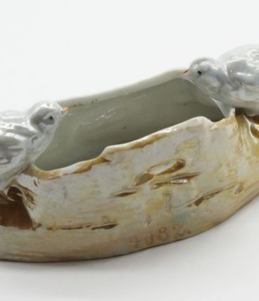 Petit pot en céramique avec oiseaux