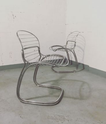 GASTONE RINALDI pour RIMA Paire de chaises "Sabrina". 