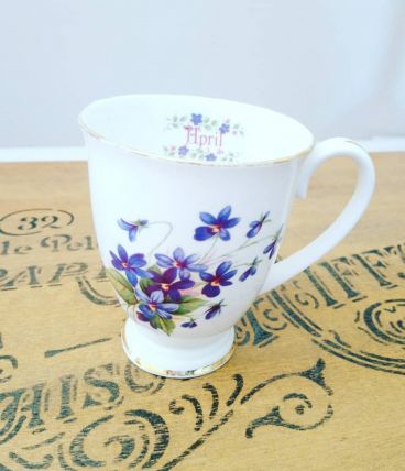 Tasse à thé en porcelaine "April" 