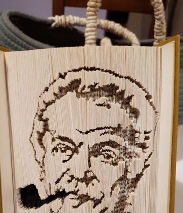 Livre sculpté 