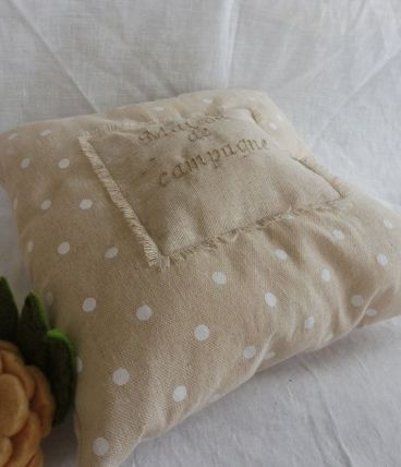 Joli coussin lin / coton brodé "Maison de Campagne"