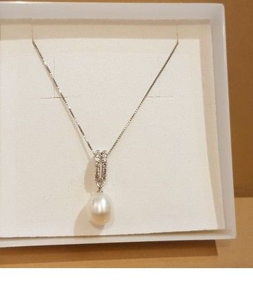 Pendentif perle de culture, chaine en argent