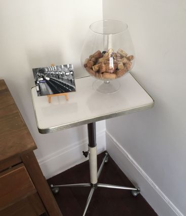 Tablette réglable en formica