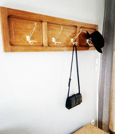 Porte manteaux chêne massif, patères laiton 