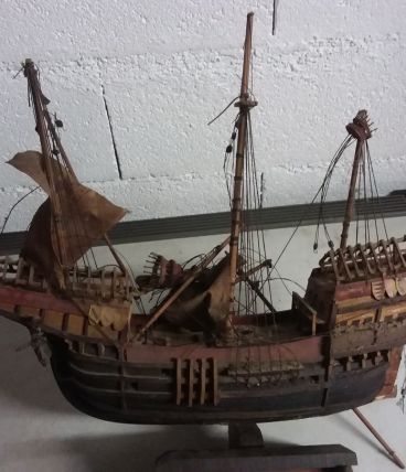 Maquette bateau bois reproduction santa maria - C. Collomb