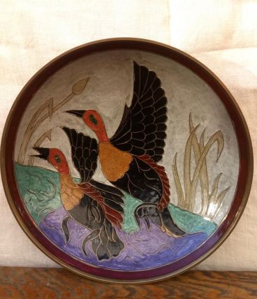 Jolie coupe en laiton émaillé cloisonné 