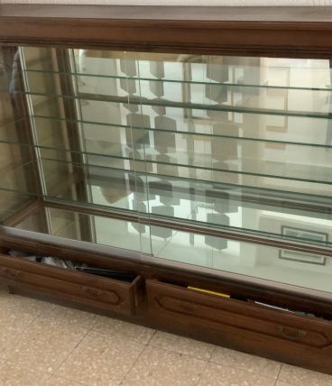 Vends Vitrine de présentation