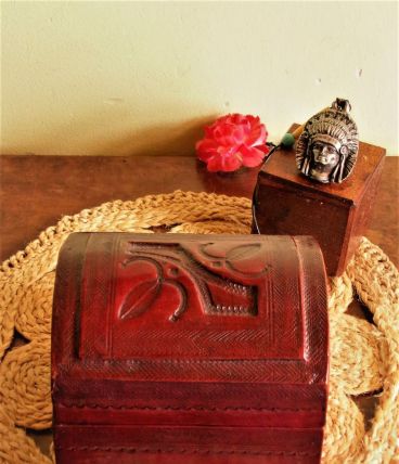 Boite/ Ecrin à Bijoux Bois et Cuir