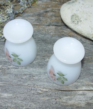 Duo de coquetiers Arcopal à motif de rose