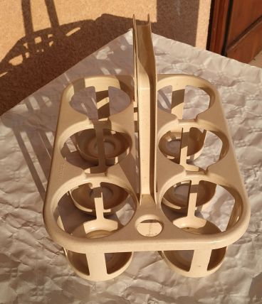 Porte bouteille plastique