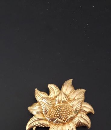 Broche tournesol vintage en métal doré 