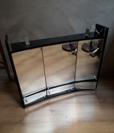 Armoire de toilette formica circa 60 a 70 legerement incurve