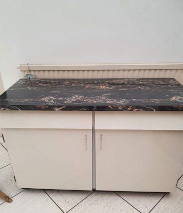 Table et chaises et bahut Formica année 60