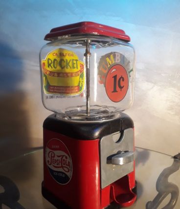 petit distributeur a bonbon toronto canada internationnal gu