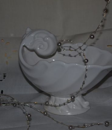 Grande saucière ancienne en faïence blanche  Saint 